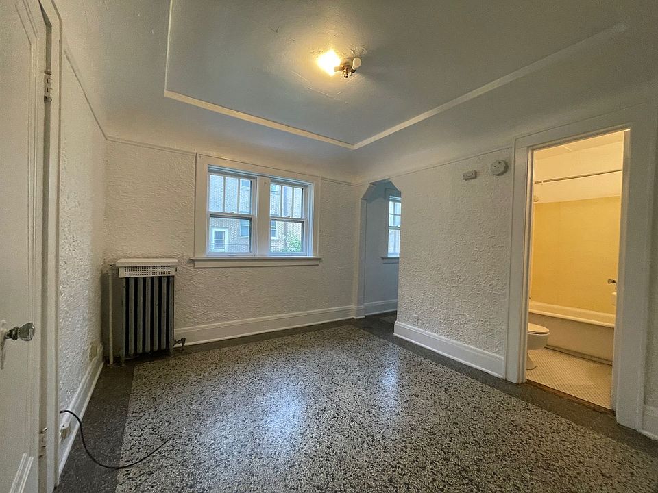 1st image of 1767 N Arlington Pl #6