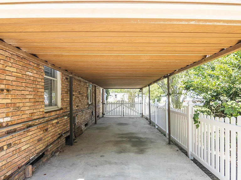 311 S Morgan Ave — Photo 28