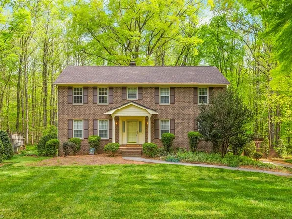 578 Maidstone Ln, Clemmons, NC 27012