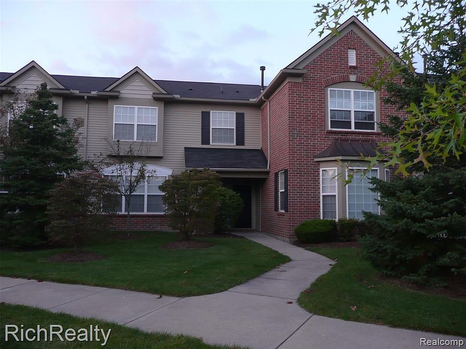 1st image of 47736 Pembroke Dr
