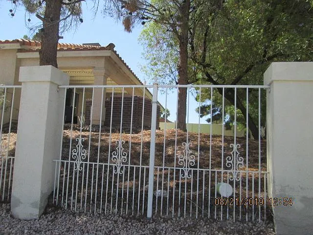2570 Quail Wood Ct — Photo 43