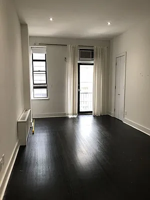 Rented by NY Living Solutions | media 23