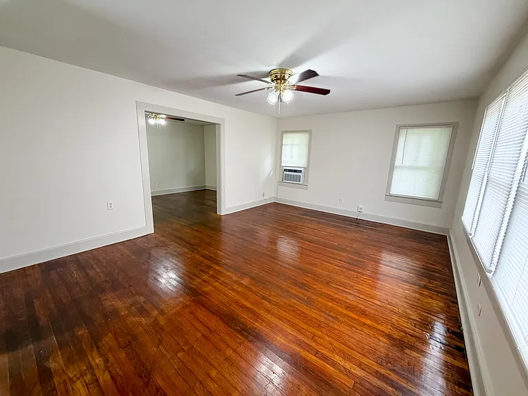 1118 Mobley St — Photo 9