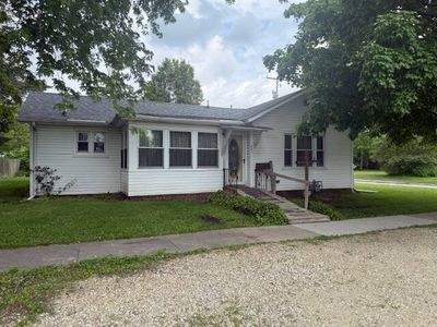 902 S 5th St, Monmouth, IL, 61462