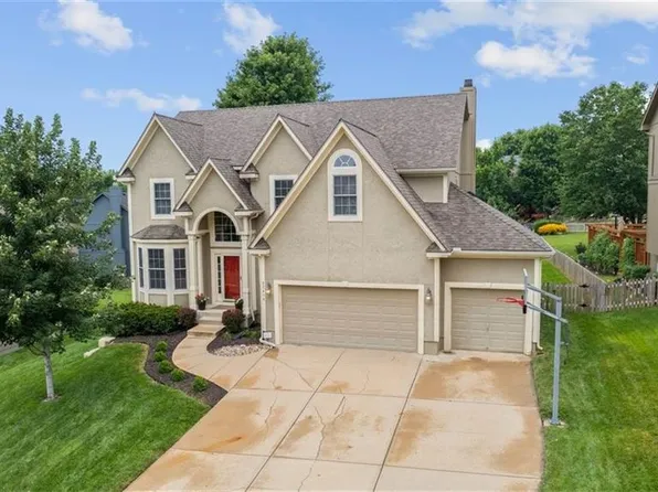 22414 W 45th St, Shawnee, KS 66226