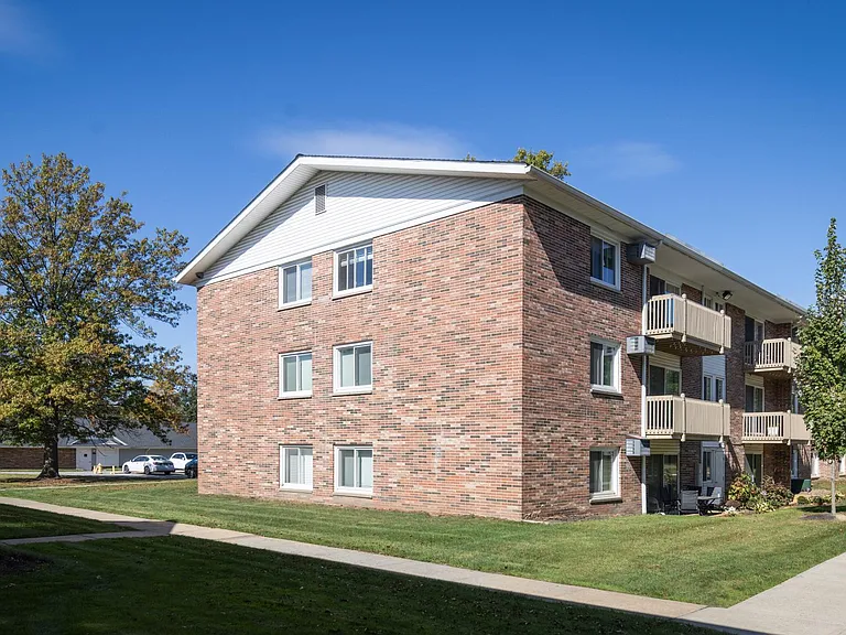 Solon Park Apartments — Photo 30
