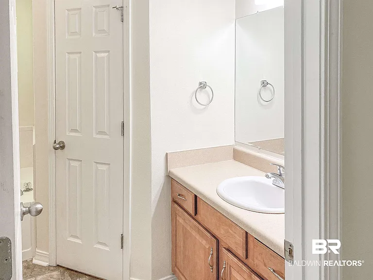 16648 Vanilla Dr — Photo 10