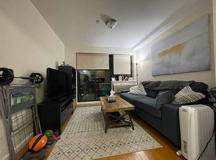 25-48 14th Pl #3, Astoria, NY 11102
