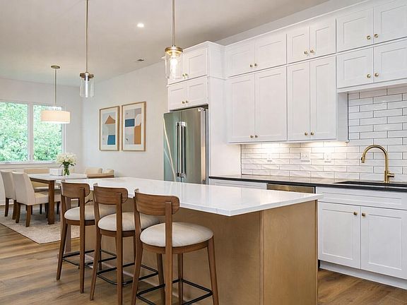 2nd image of 1523 Havenmont Ct