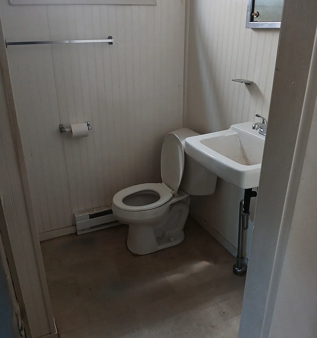 1 bed, 1000 sqft, $700 — Photo 4