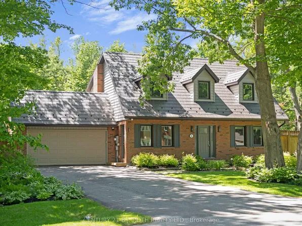 16 Spence Ave, Springwater, ON L9X 0P2
