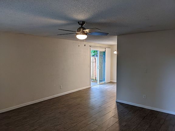5th image of 3011 Fairmount Ave #3015