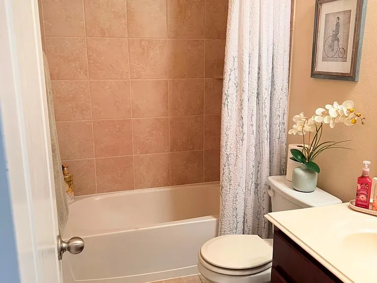 20703 Winghaven Dr — Photo 28