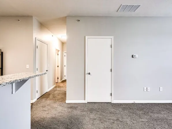 The Villas of Castleton Apartments