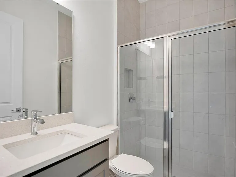 13589 McMillan Dr — Photo 25