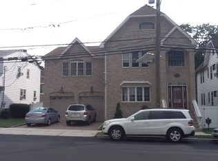 556 Fern Ave, Lyndhurst, NJ 07071