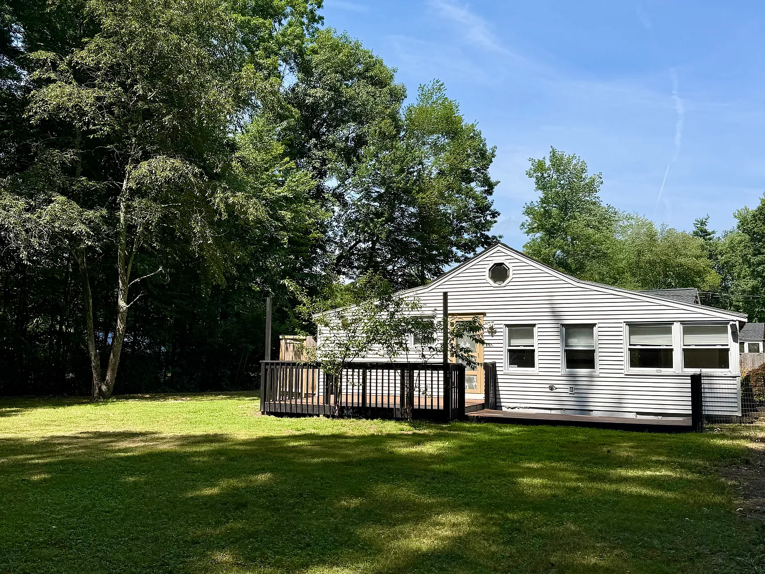 303 Collettes Grove Rd — Photo 2