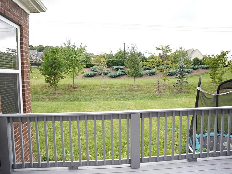 1037 Ryecroft Ln — Photo 32