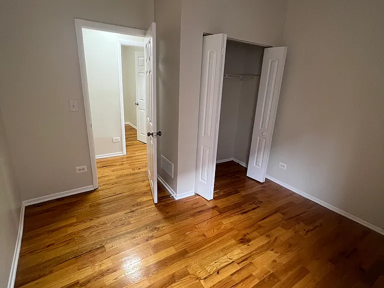 1052 N Avers Ave #1F — Photo 10