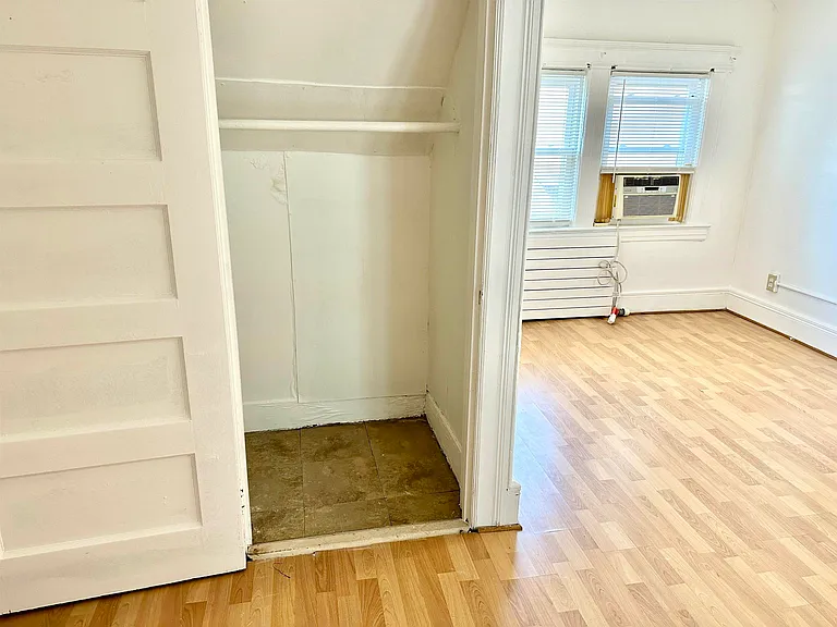 163 Jewett Ave #HOUSE — Photo 24