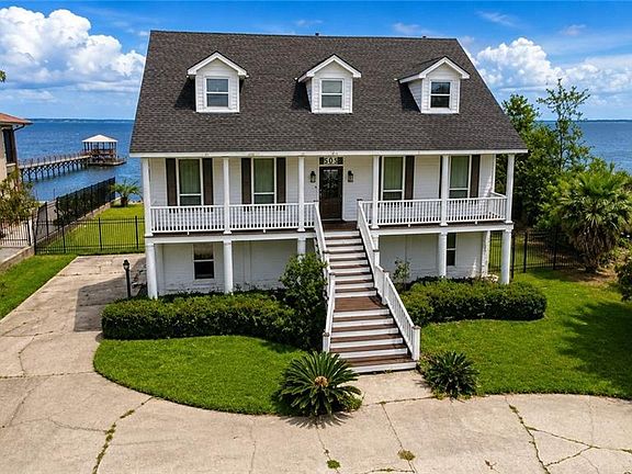 3rd image of 509 Carr Dr
