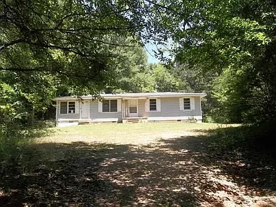 37 Burnham Rd photo 1
