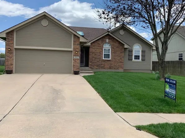 1209 SE Bridgehampton Way, Lees Summit, MO 64081