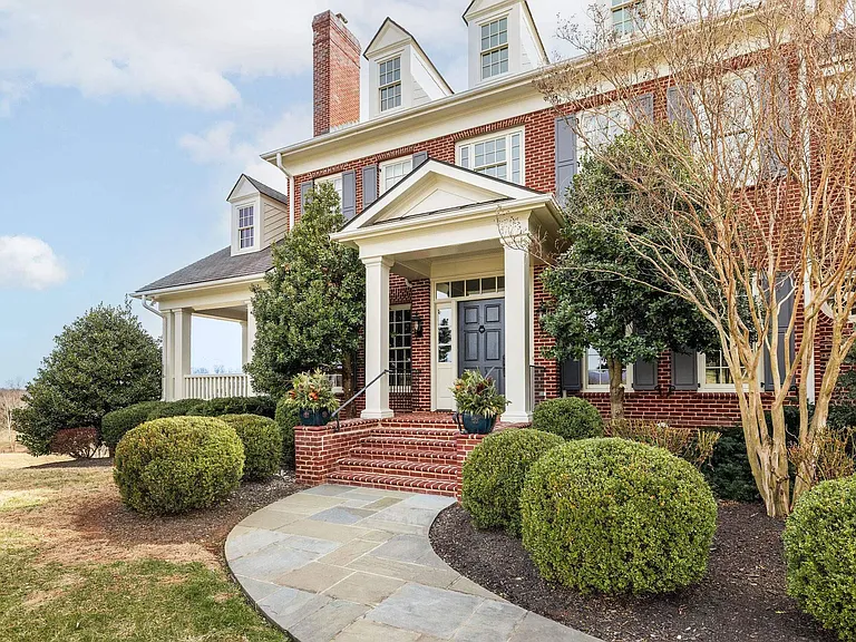 585 Ragged Mountain Dr — Photo 4