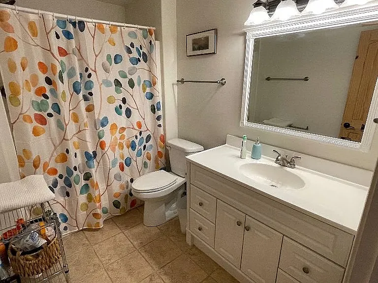 2nd Bathroom
