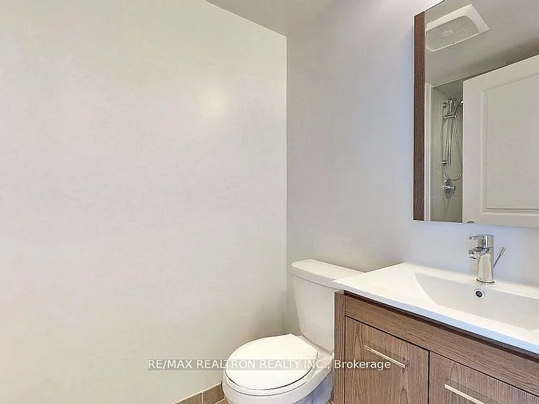 20 Meadowglen Pl #534 — Photo 13