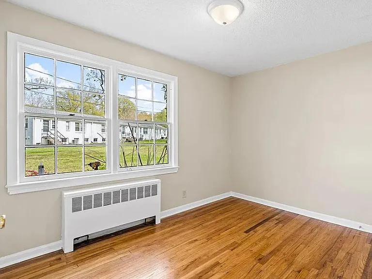 1700 Roslyn Dr #22C — Photo 10