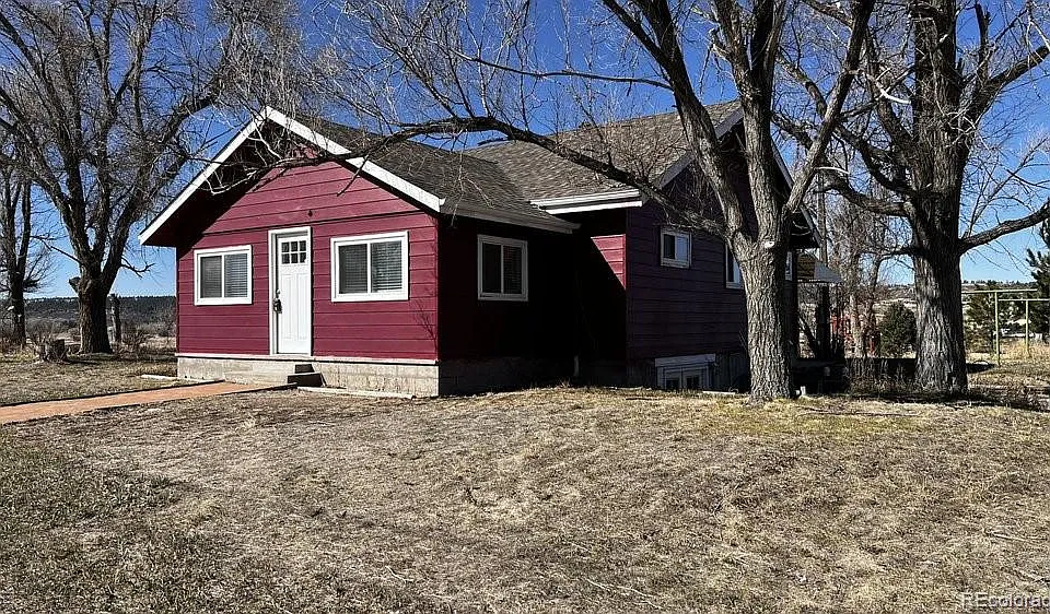 1671 N State Highway 83 #A