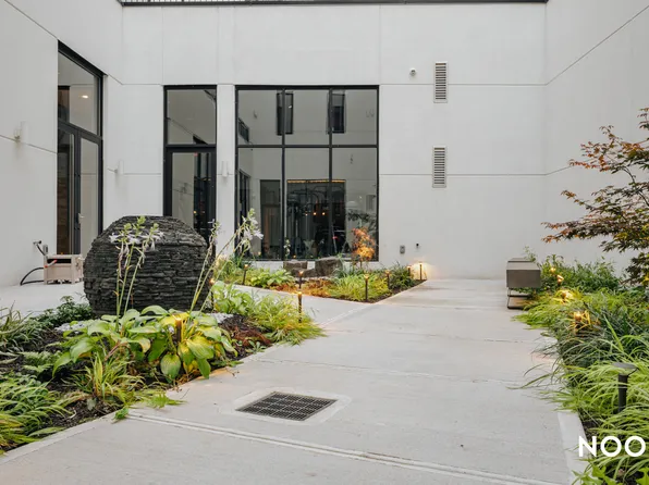 10 Quincy Street image 16 of 27