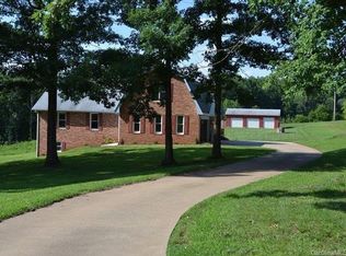227 Rocky Ln, Statesville, NC 28625