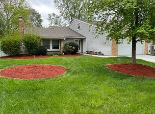 724 Sugarland Run Dr, Sterling, VA 20164