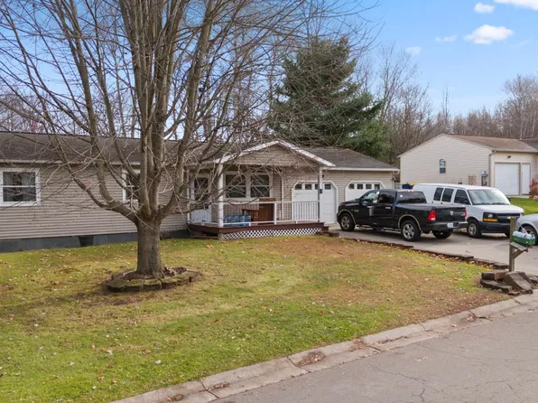 3 Lori Dr, Apalachin, NY 13732