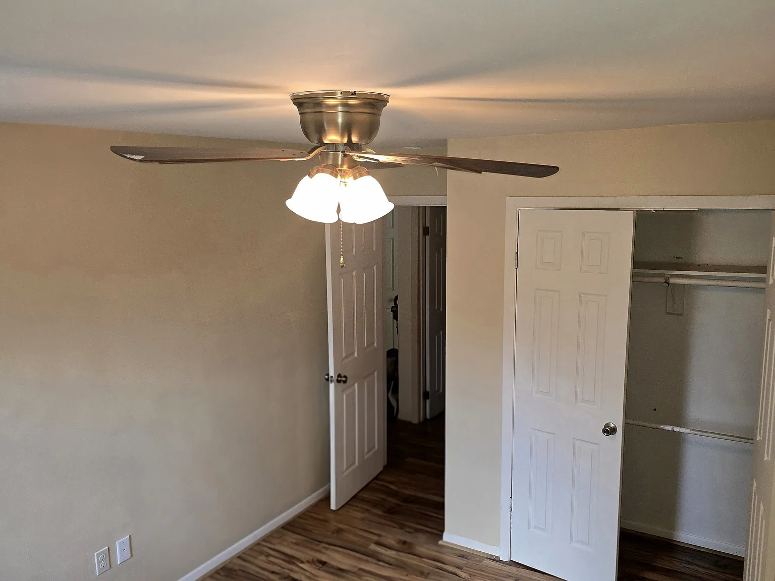 4 bed, 2.5 bath, 1794 sqft, $965 — Photo 3