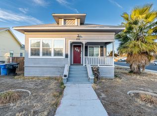 230 E 11th St, Hanford, CA