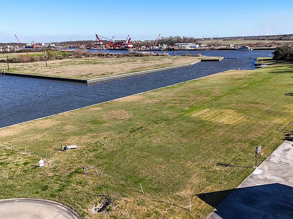 5th image of 1789 Sandy Beach Rd