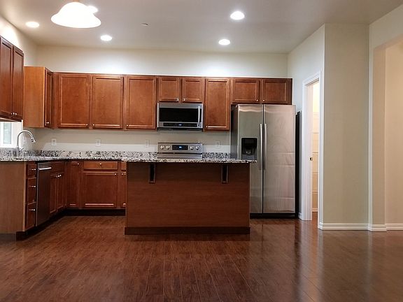 3rd image of 3646 Nimitz Ln