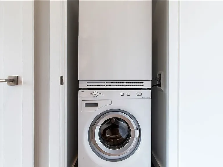 125 Parkside Ave #7D — Photo 12