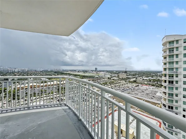 1755 E Hallandale Beach Blvd, Hallandale Beach, FL