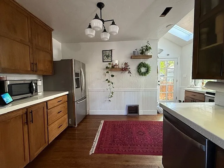 2324 S Jefferson St — Photo 10
