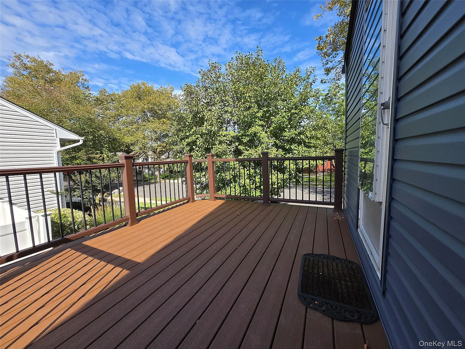 3 bed, 2.0 bath, 1600 sqft, $4,800 — Photo 3