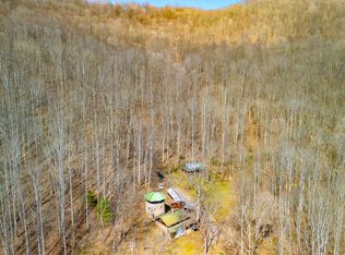 1413 Songbird Ln, Meadow Bridge, WV 25976