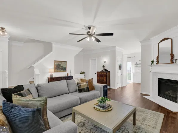 833 Society Ct, Woodstock, GA 30188