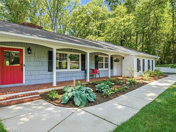 4th image of 3585 Milhaven Rd