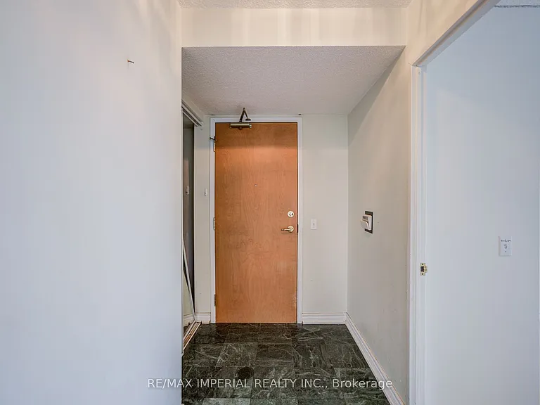 238 Doris Ave #2302 — Photo 10