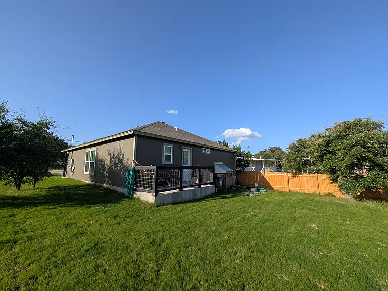 1668 Golf Dr — Photo 4