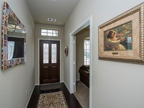 4th image of 15827 Whisper Woods Dr